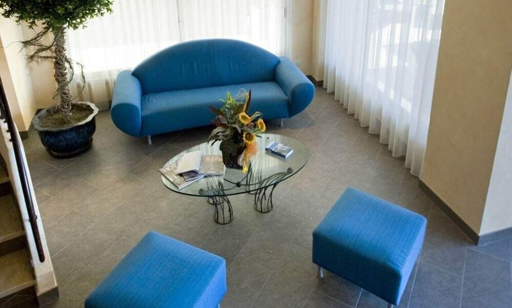 Hotel Italia 벨레지아아지마리나 외부 사진